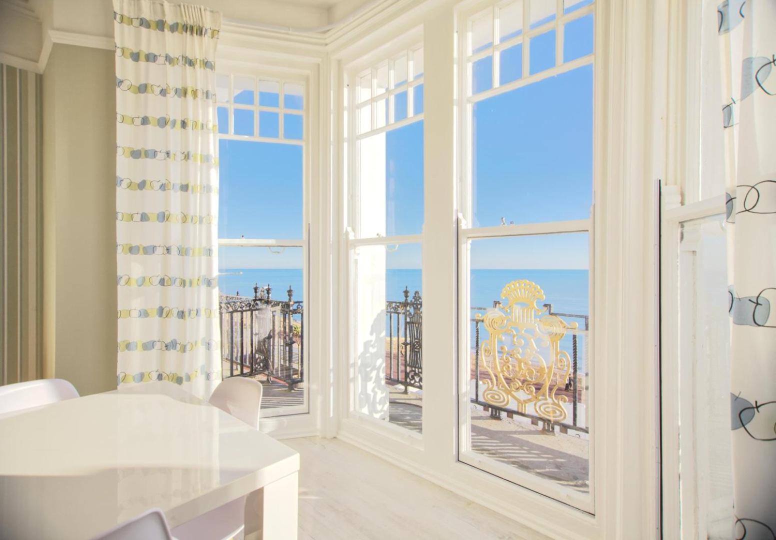 The Palace, Ocean Suite ヘイスティングス エクステリア 写真